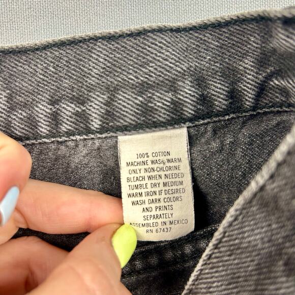 Vintage Black High Rise Women Jeans - Picture 8 of 11